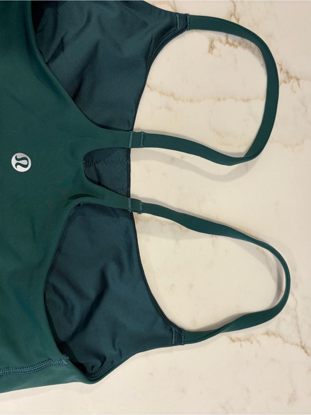 Lululemon sports bra size 6